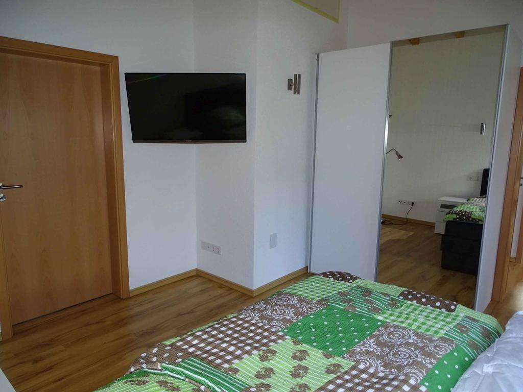 Ferienwohnung Am Weinberg Ostrach Exterior foto
